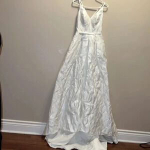 Galina Ivory Floral Print patterned  Wedding Gown Bridal Sleeveless Sz 4